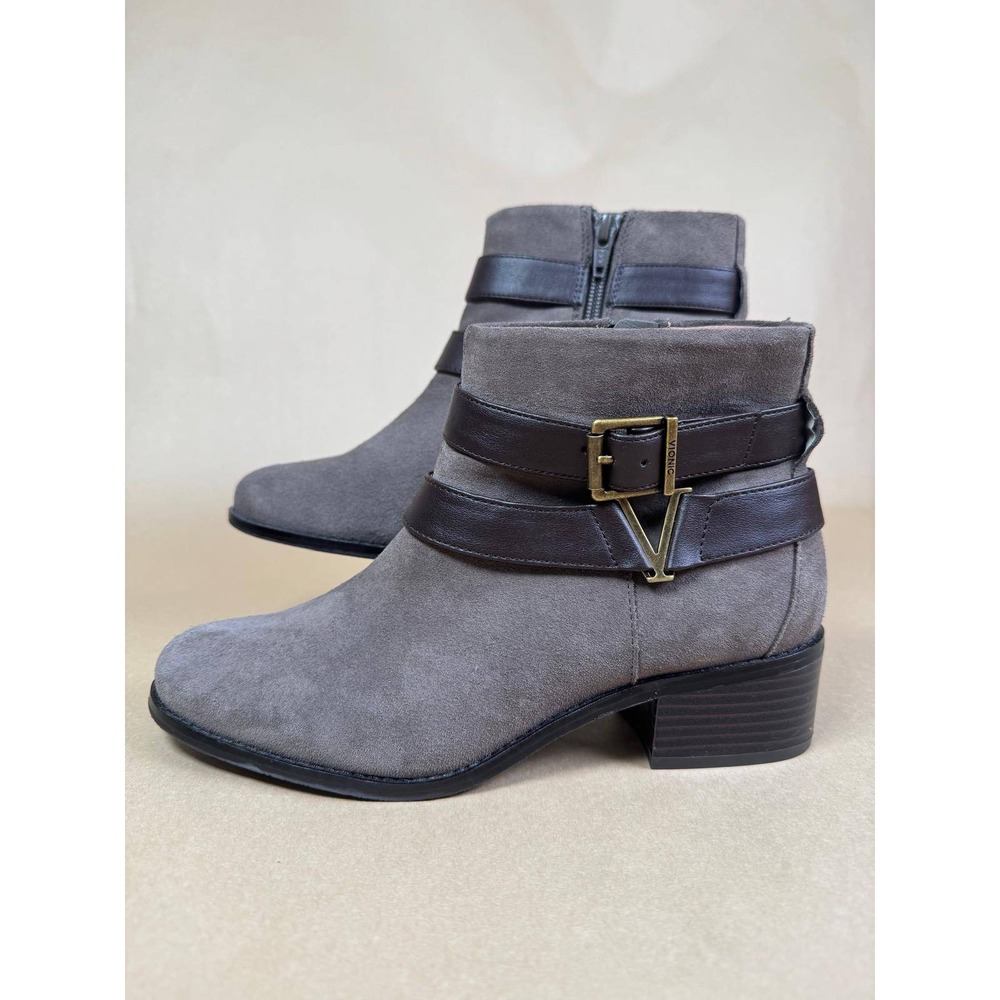 Vionic Mana  Womens 7 Grey Suede Weather Resistant Ankle Boots Buckle
